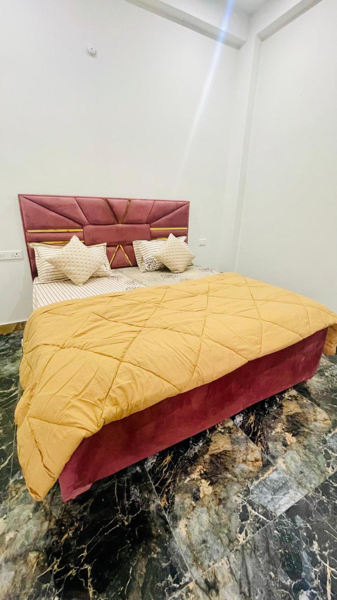 バラナシ Amrita Residencyヴィラ エクステリア 写真